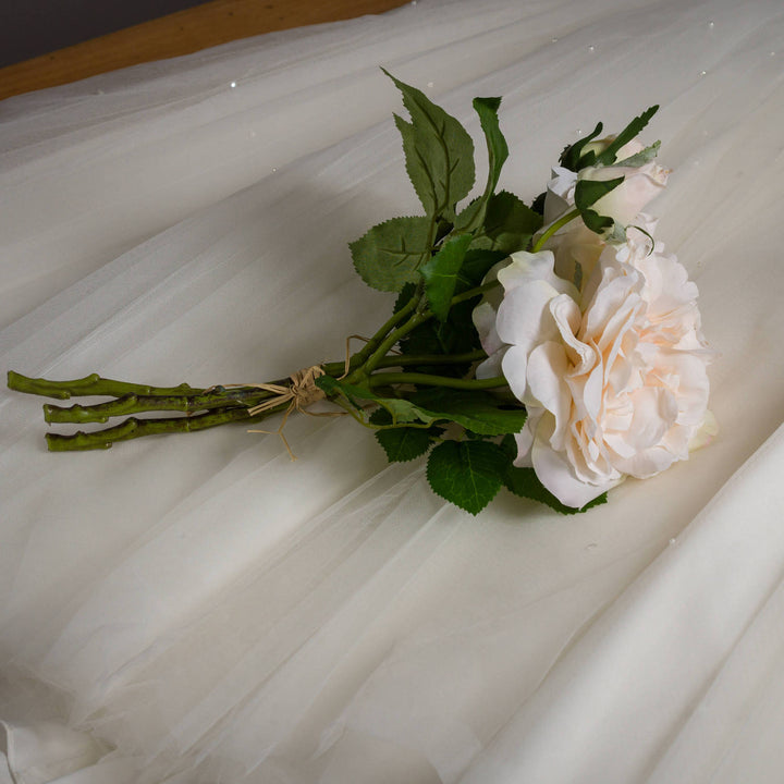 Peachy Cream Short Stem Rose Bouquet - Reposing