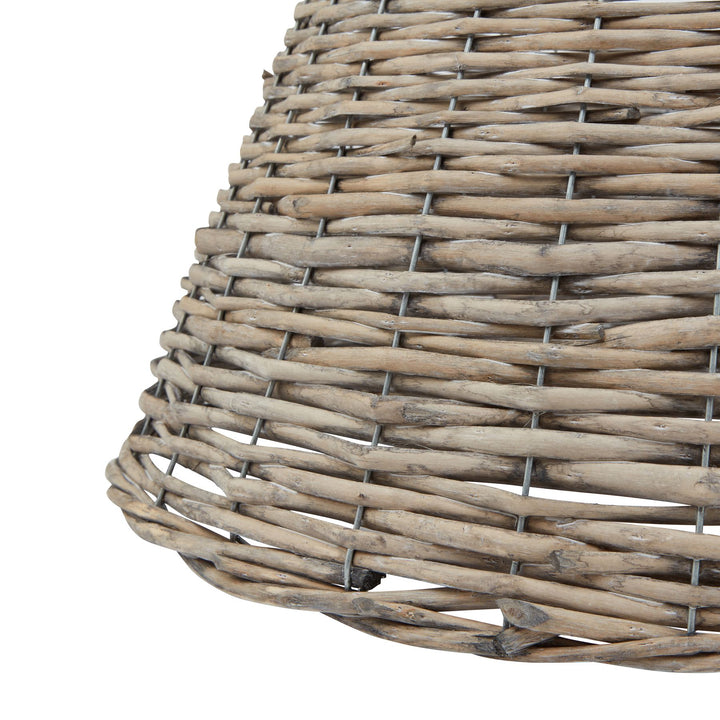 Wicker Tree Skirt - Reposing