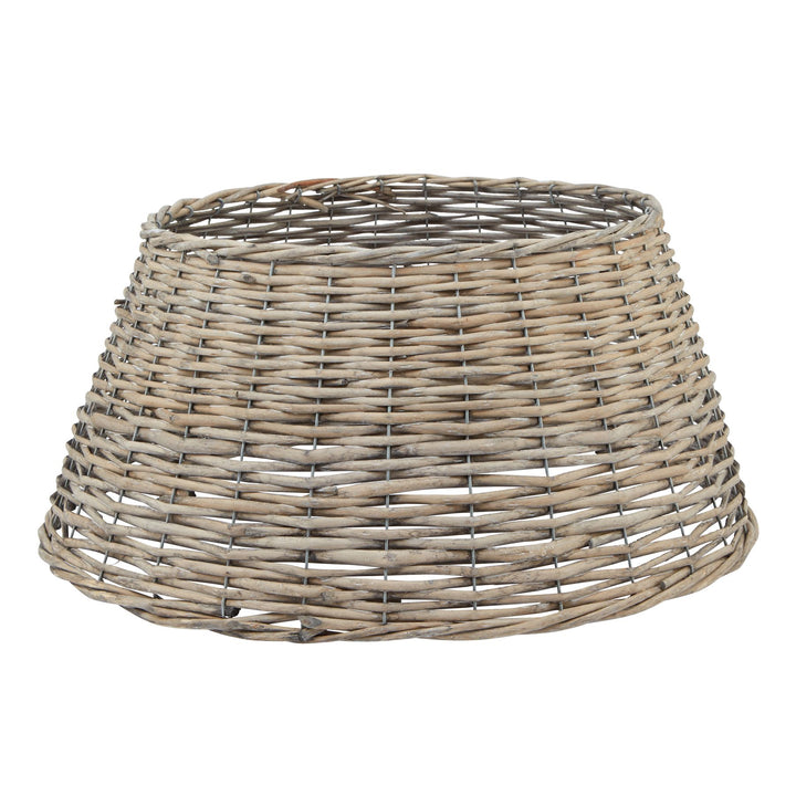 Wicker Tree Skirt - Reposing