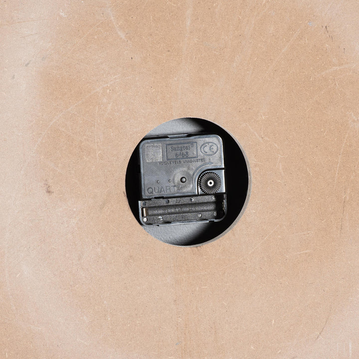 Williston White Wall Clock - Reposing