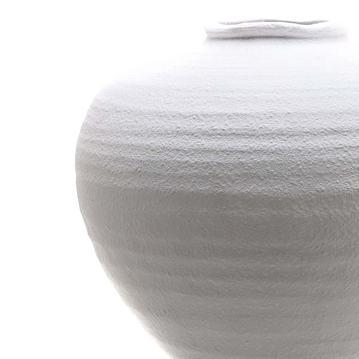 Regola Large Matt White Ceramic Vase - Reposing