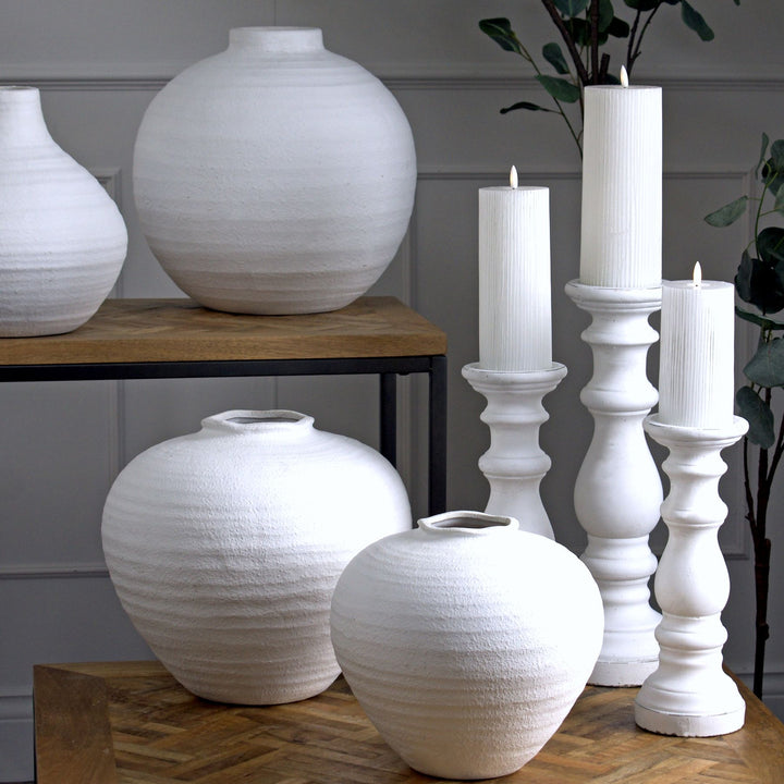 Regola Large Matt White Ceramic Vase - Reposing