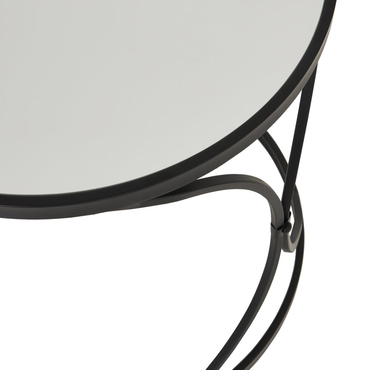 Concaved Set Of Two Black Mirrored Side Tables - Reposing