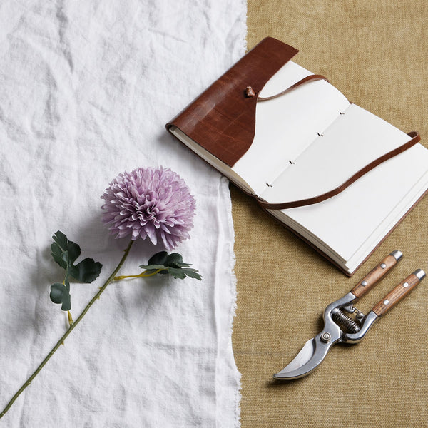 Light Purple Chrysanthemum - Reposing