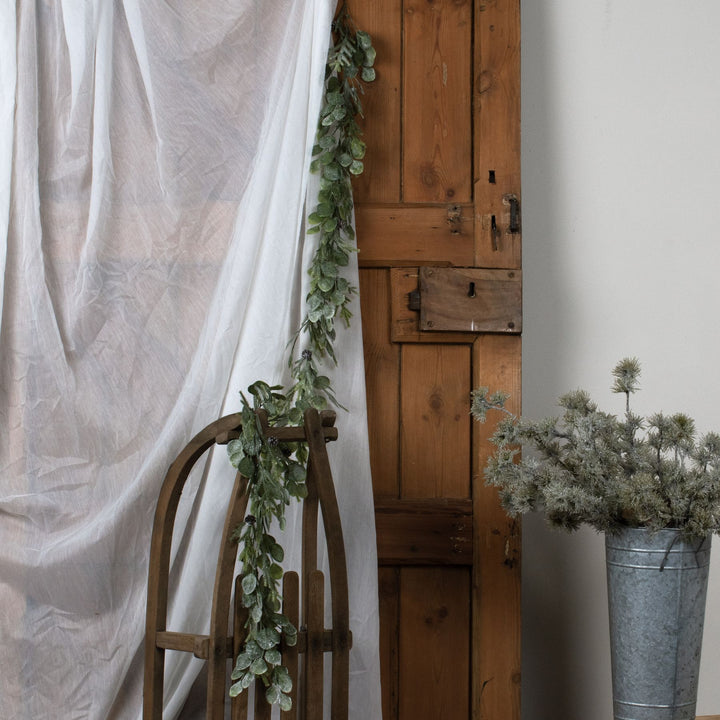 Frosted Pine And Eucalyptus Garland - Reposing